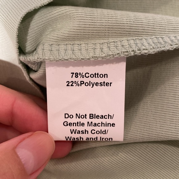 Vees Y2K Crop Top - Picture 6 of 11